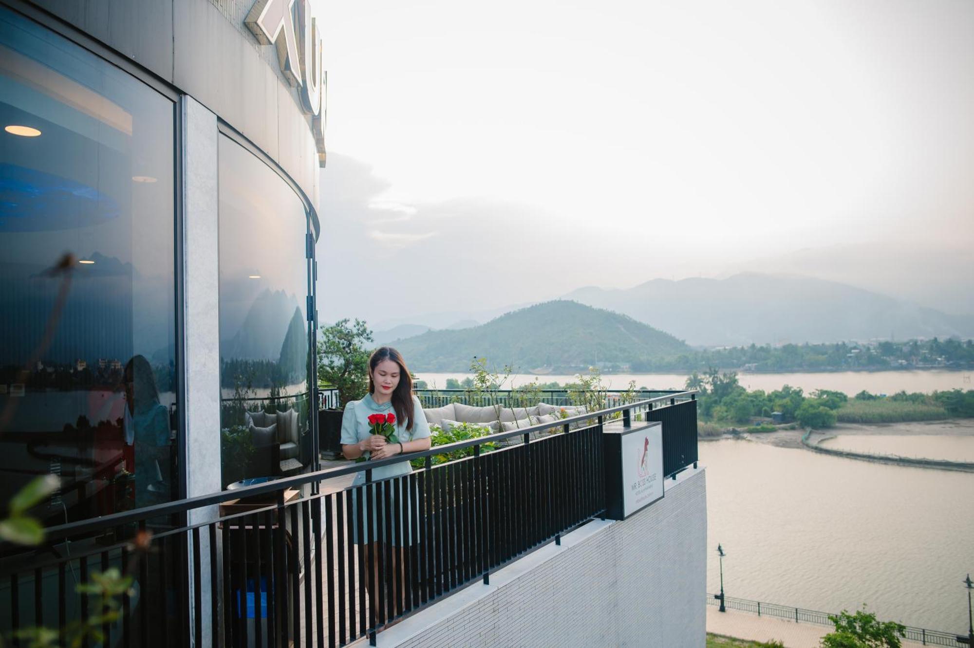 Cami Riverside Resort Da Nang Bagian luar foto