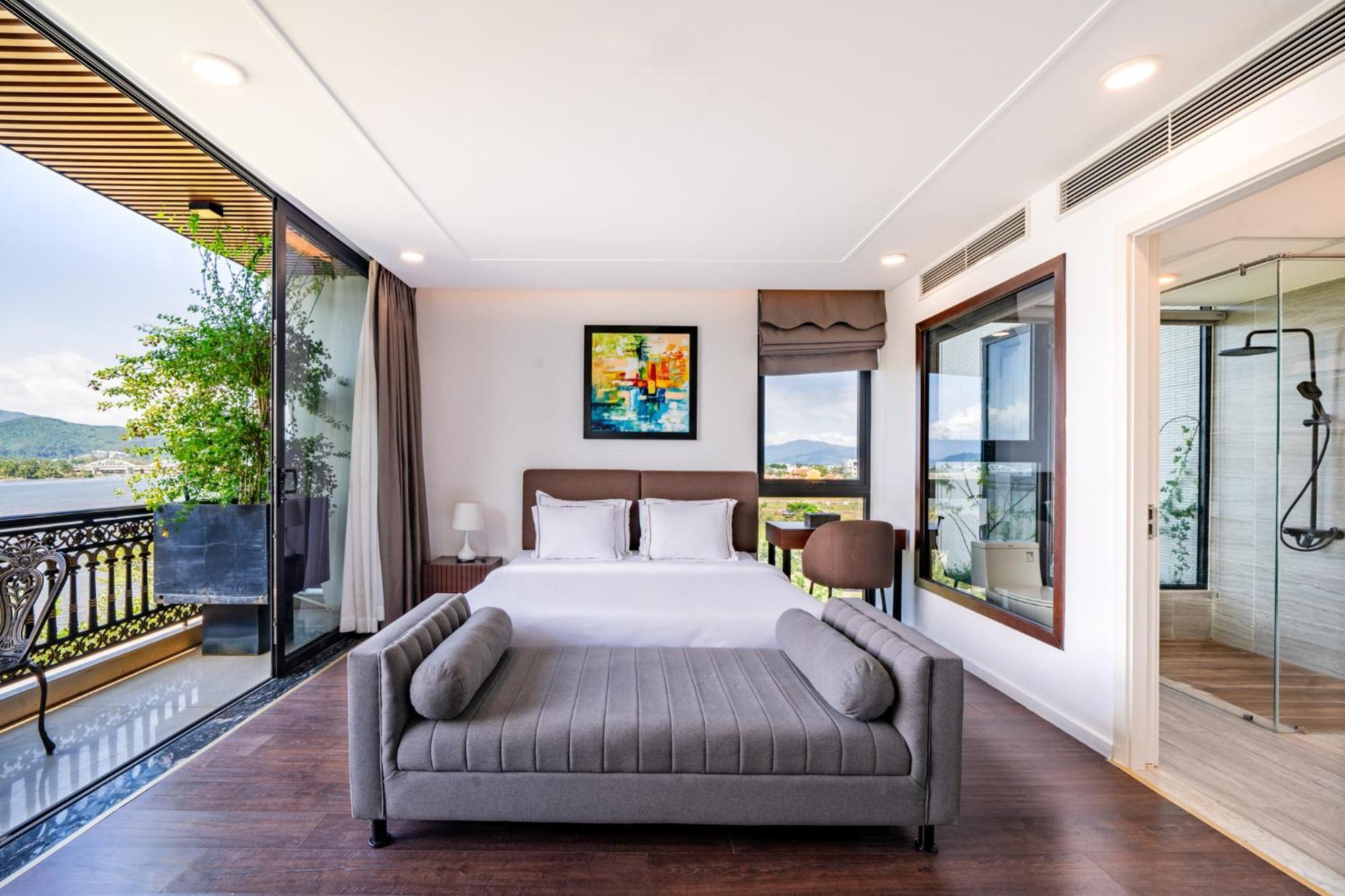 Cami Riverside Resort Da Nang Bagian luar foto