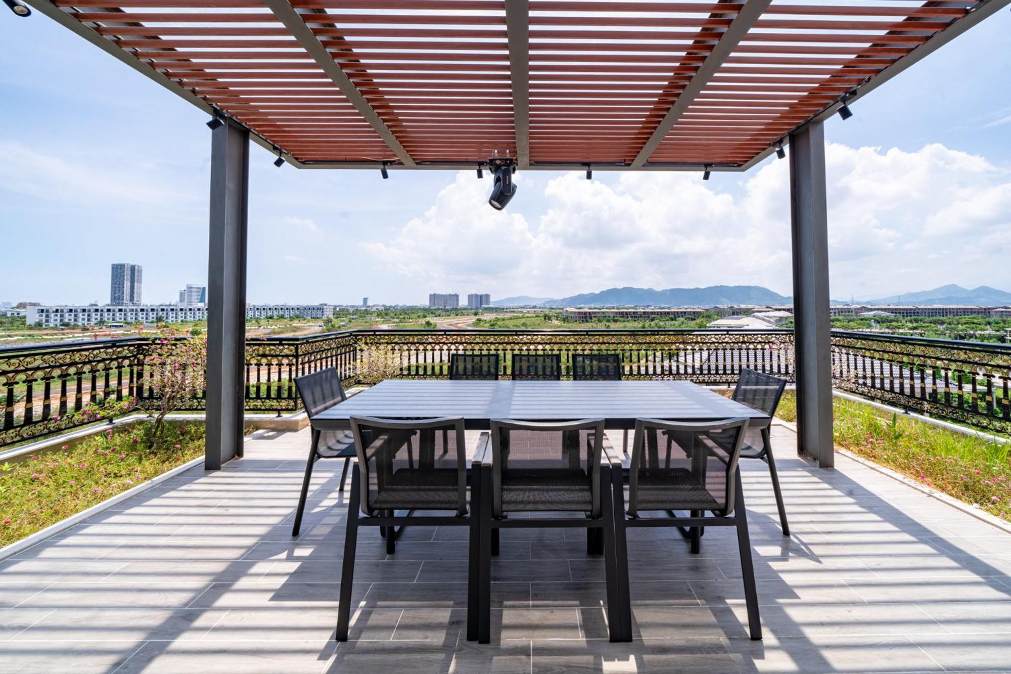 Cami Riverside Resort Da Nang Bagian luar foto