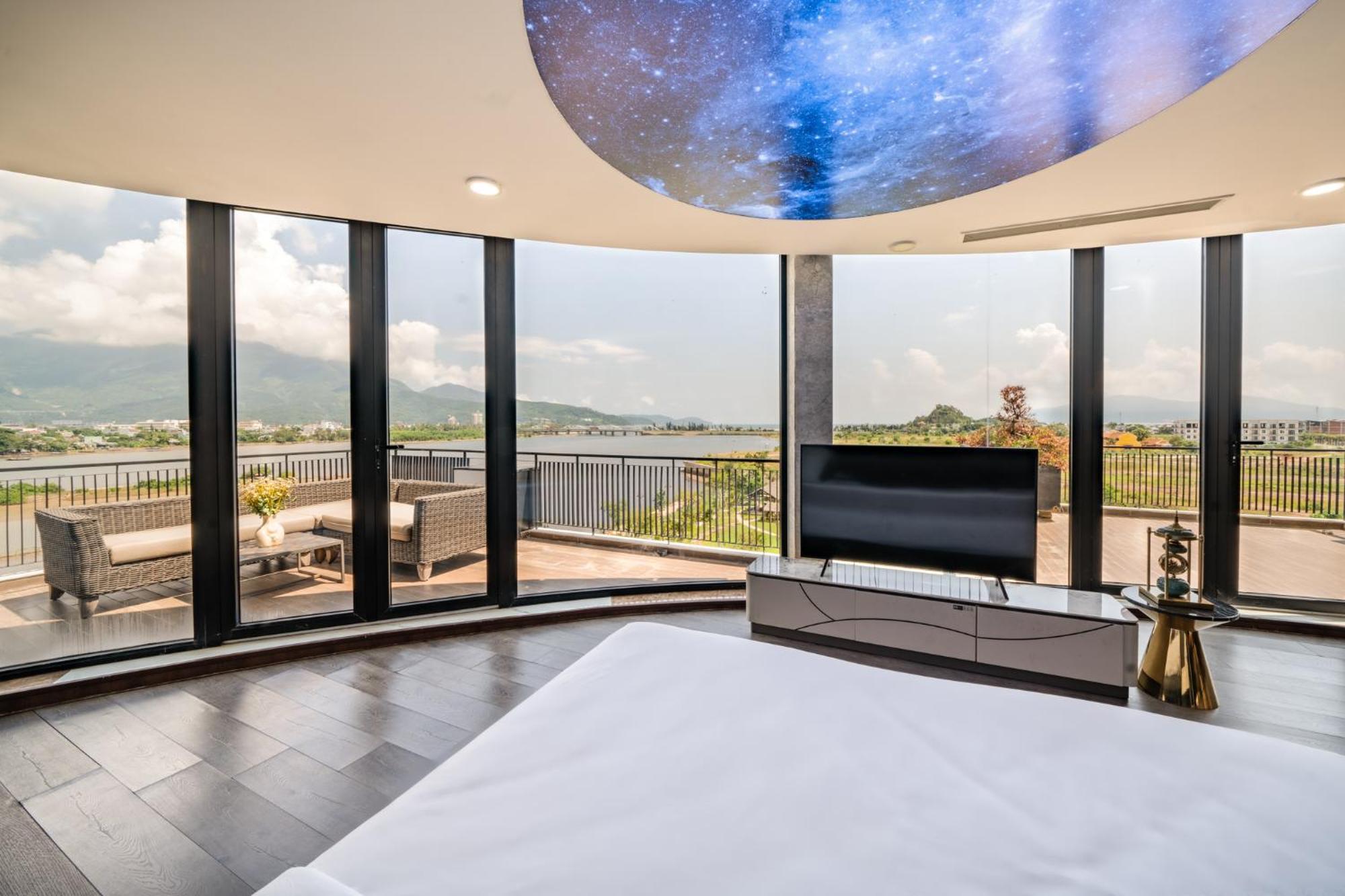 Cami Riverside Resort Da Nang Bagian luar foto