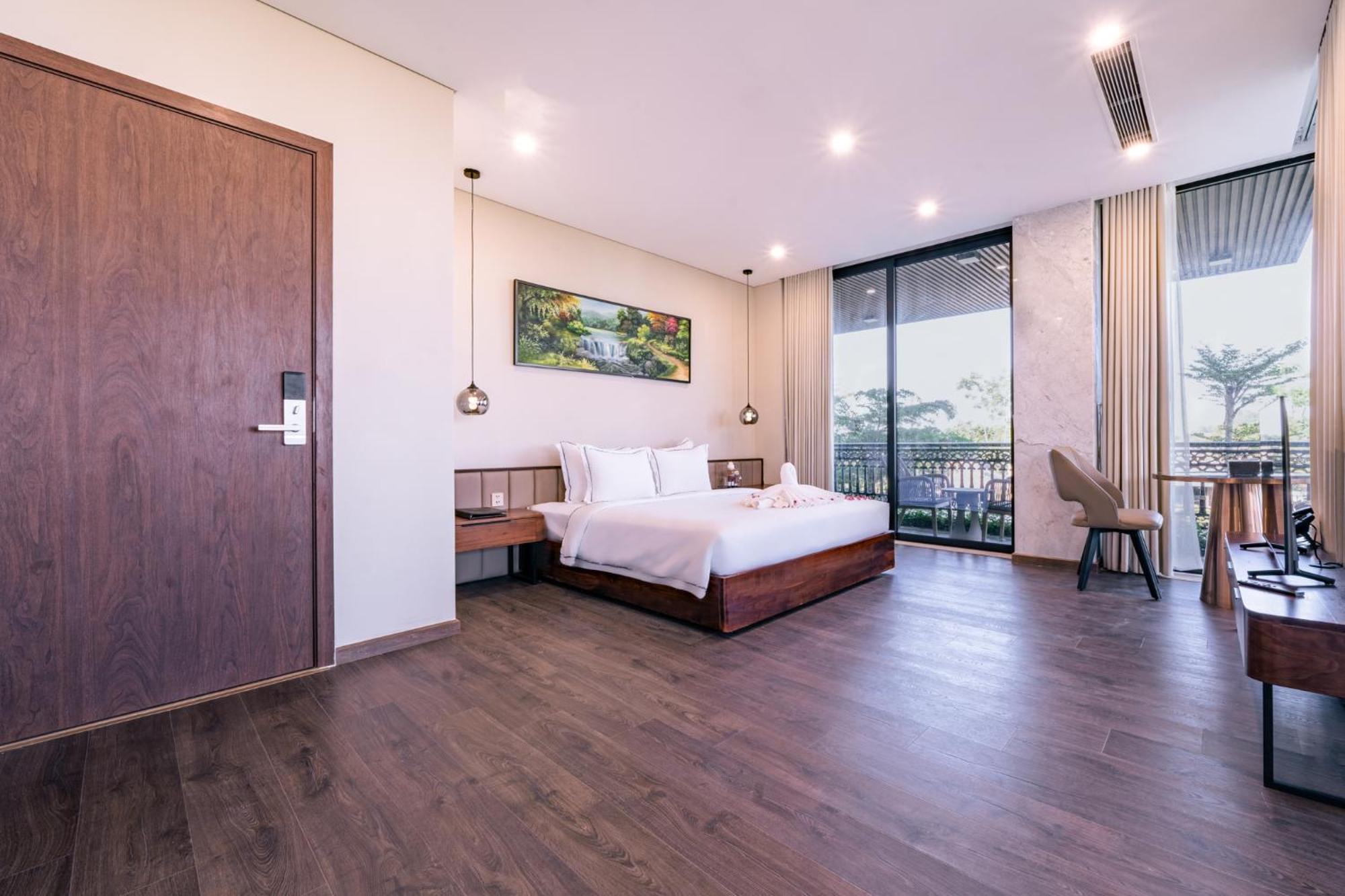 Cami Riverside Resort Da Nang Bagian luar foto