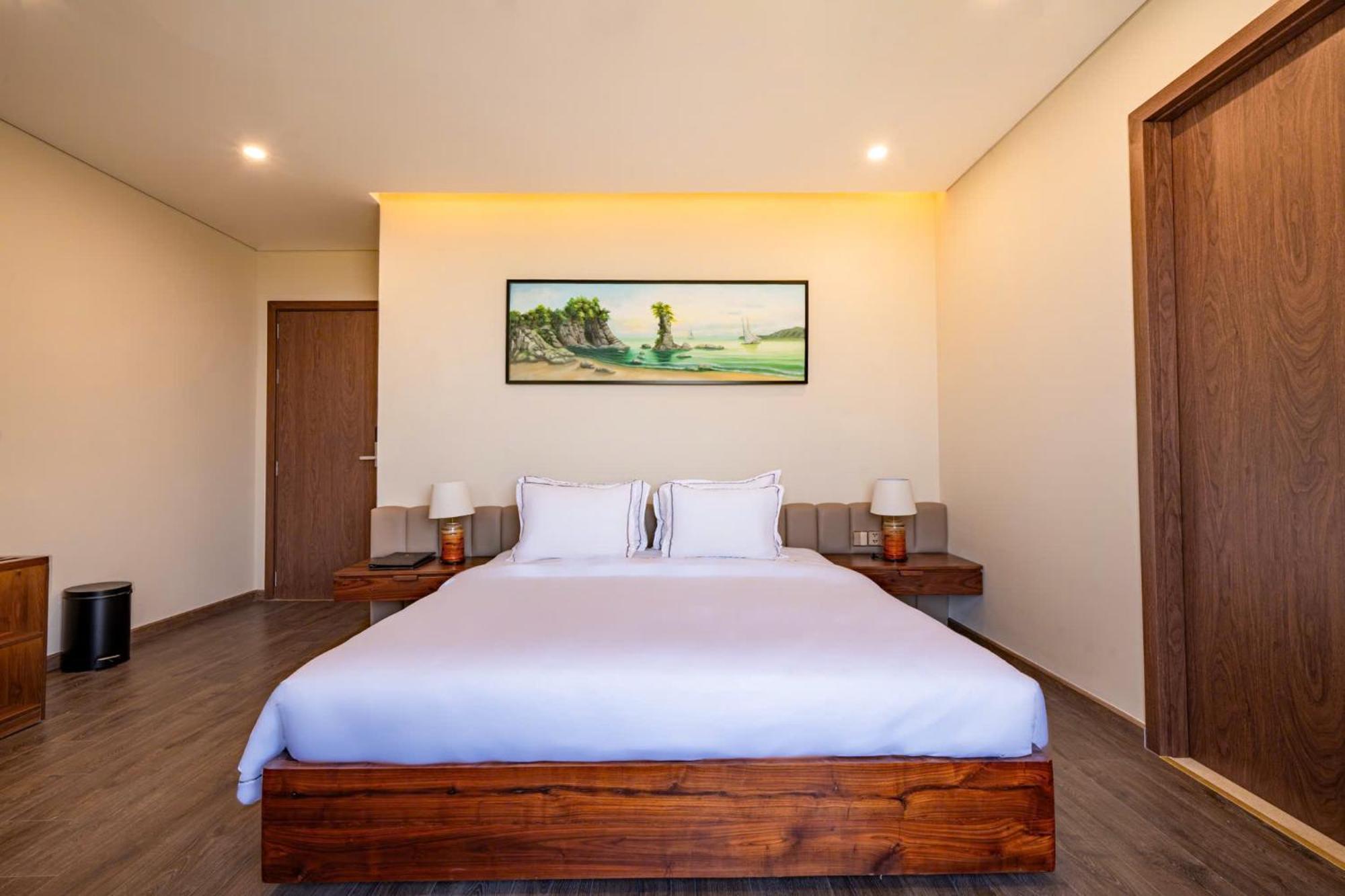 Cami Riverside Resort Da Nang Bagian luar foto